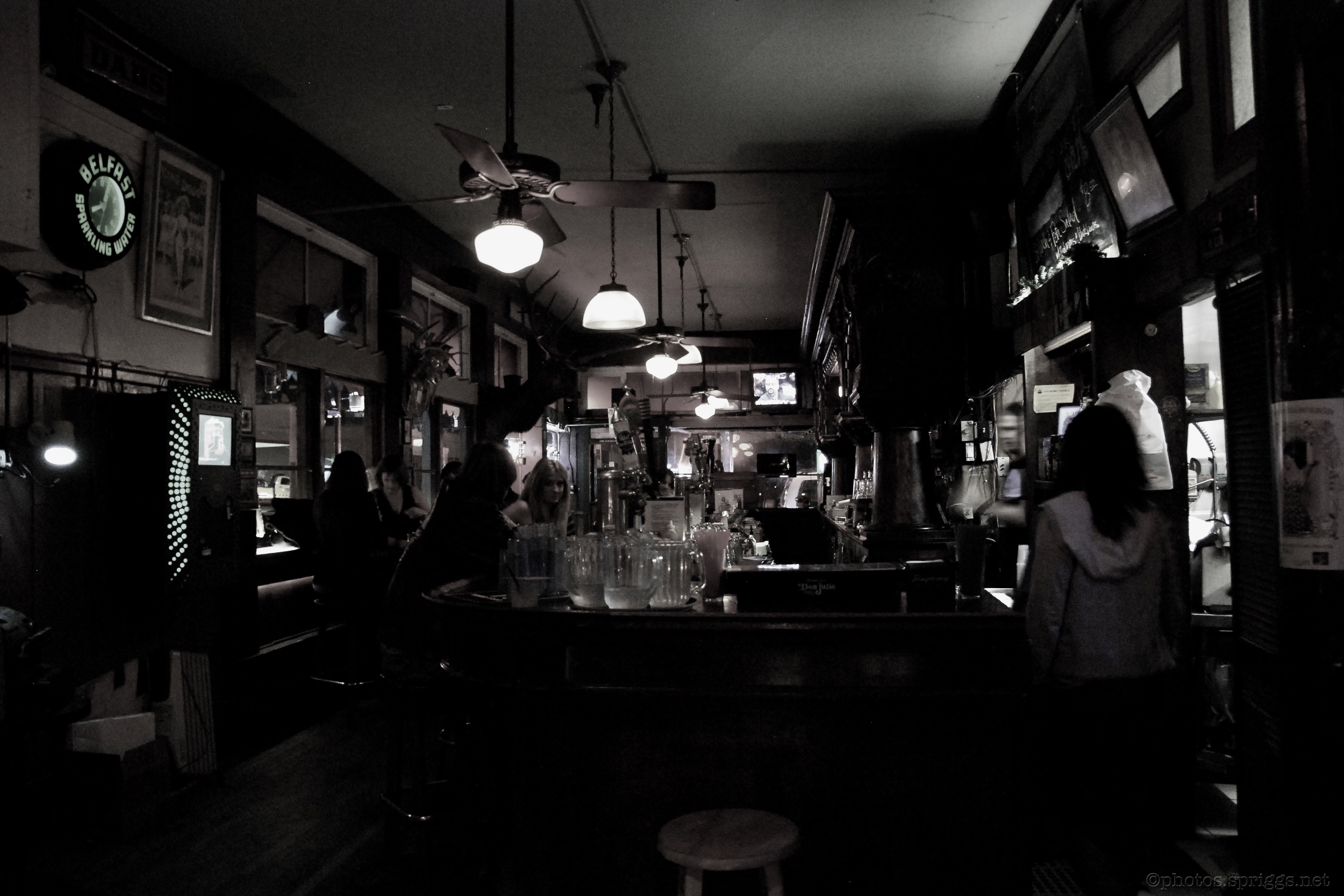 bar